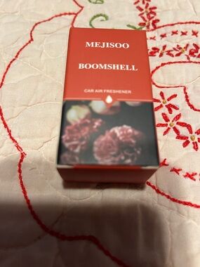 MEJISOO Boomshell Car Air Freshener - Red Floral